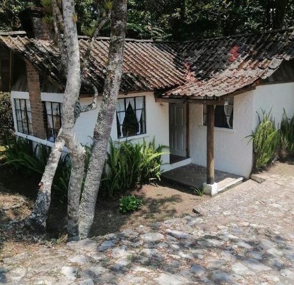 بانگلوی استاندارد 2 خوابه, Posada Montaña Del Quetzal