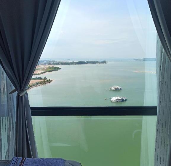 דירת חדר נוף לבריכה, Palam Mansion At Apartment One Residence