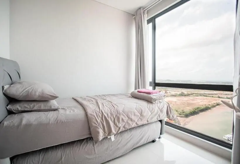 آپارتمان 1 خوابه با چشم‌انداز استخر, Palam Mansion At Apartment One Residence