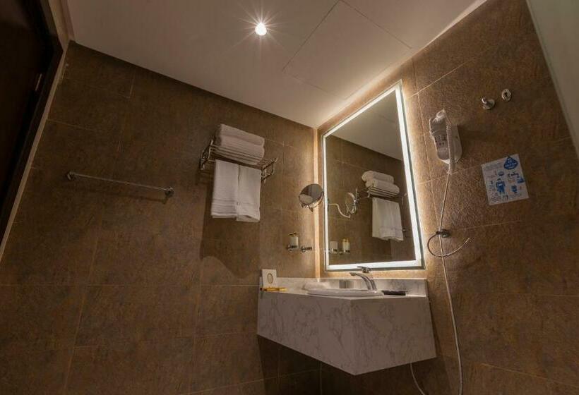 דירת חדר, دانة المروج للأجنحة الفندقية Danat Almourouj Hotel Suites