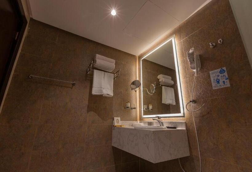 חדר משפחתי, دانة المروج للأجنحة الفندقية Danat Almourouj Hotel Suites