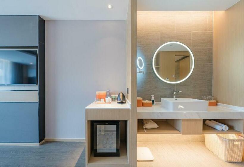 Номер Deluxe, Atour Hotel Wuxi Yuantouzhu Scenic Area Qianrong Road