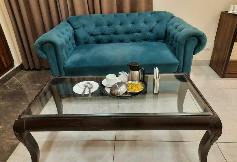 Номер Deluxe, Clarks Inn Dudhwa