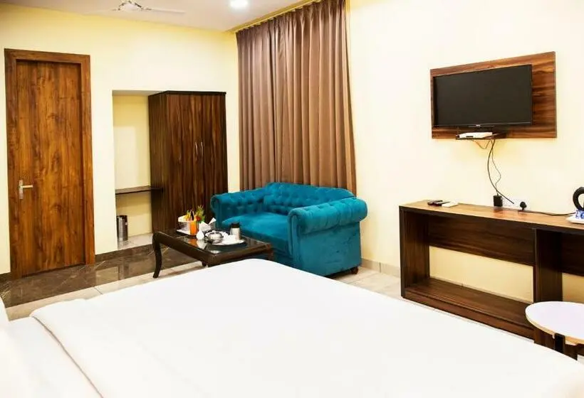 デラックスルーム, Clarks Inn Dudhwa