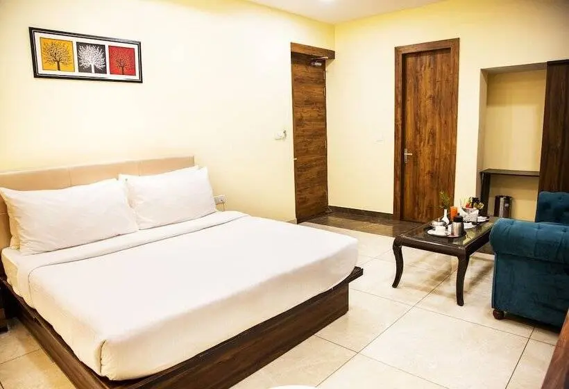 デラックスルーム, Clarks Inn Dudhwa