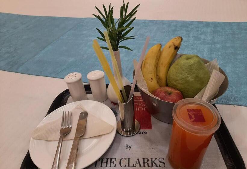 غرفة ديلوكس, Clarks Inn Dudhwa