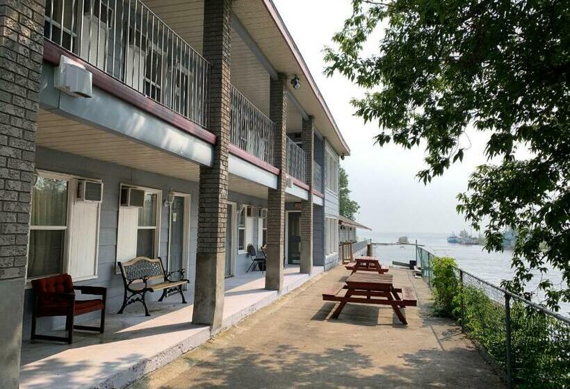 豪华海景房带阳台, Old Mill Motel