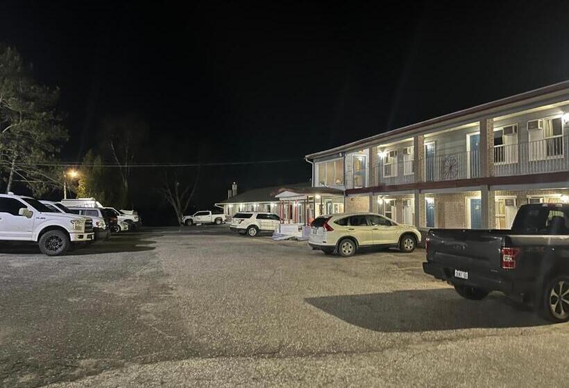 标准间, Old Mill Motel