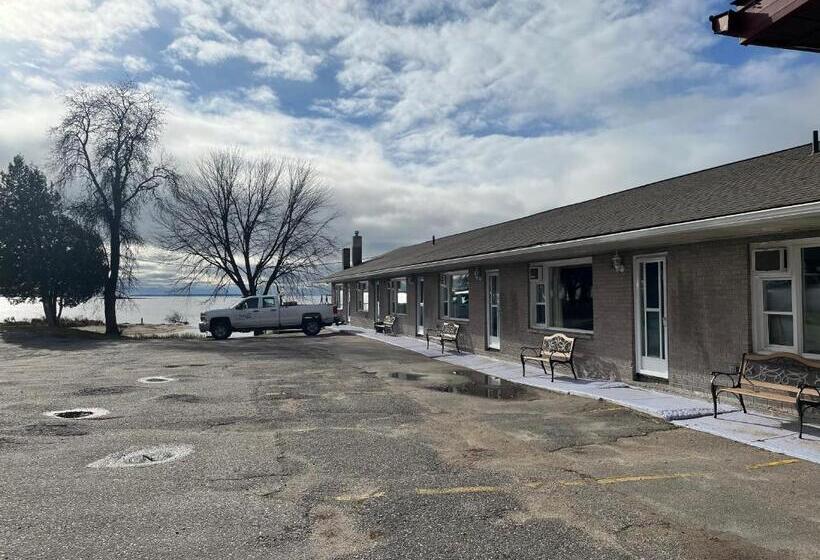 غرفة قياسية, Old Mill Motel