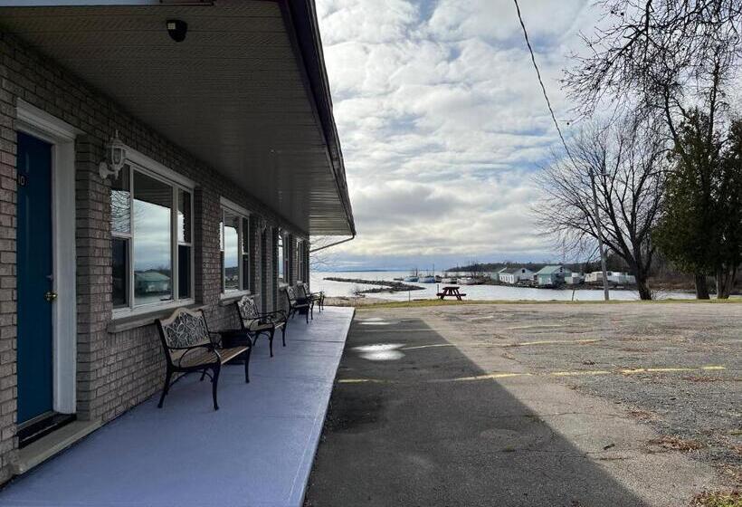 غرفة قياسية, Old Mill Motel