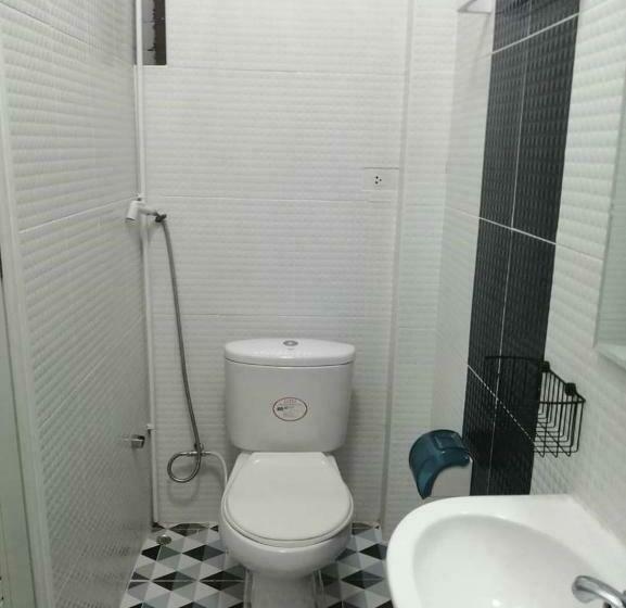 标准间带阳台, At Home Hostel