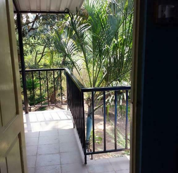 Huoneisto 1 Makuuhuone Puutarhanäkymä, Seashell