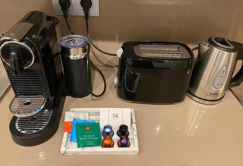 1 Bedroom Deluxe Apartment, Appartement De Prestige Climatisé à L Hivernage 400m De La Gare