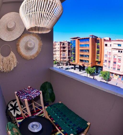 1 Bedroom Deluxe Apartment, Appartement De Prestige Climatisé à L Hivernage 400m De La Gare