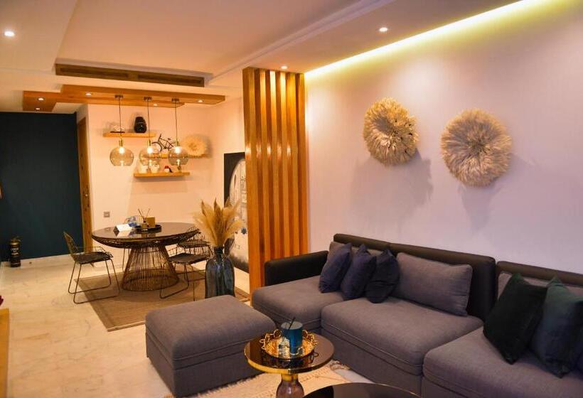 1 Bedroom Deluxe Apartment, Appartement De Prestige Climatisé à L Hivernage 400m De La Gare