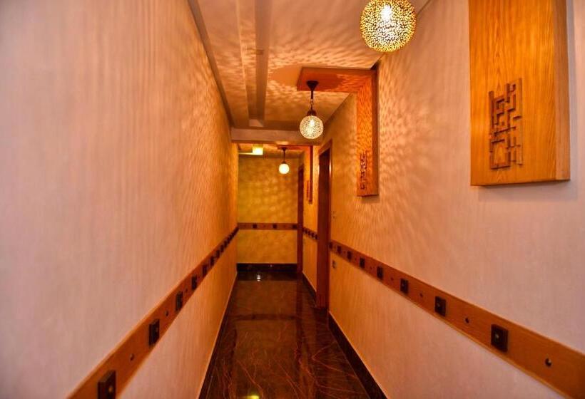 1 Bedroom Deluxe Apartment, Appartement De Prestige Climatisé à L Hivernage 400m De La Gare