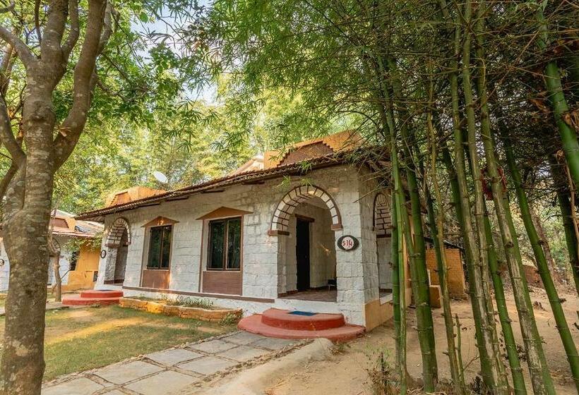 חדר סטנדרט עם מיטת קינג, Jungle King Resort