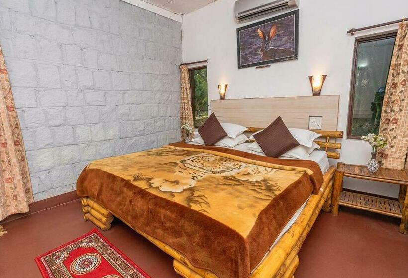 חדר סטנדרט עם מיטת קינג, Jungle King Resort