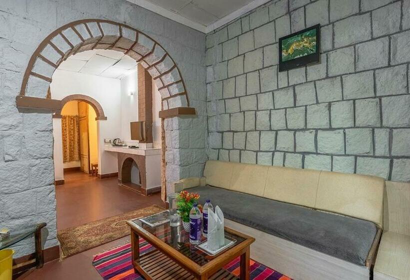 חדר סטנדרט עם מיטת קינג, Jungle King Resort