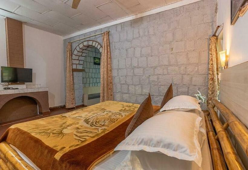 חדר סטנדרט עם מיטת קינג, Jungle King Resort