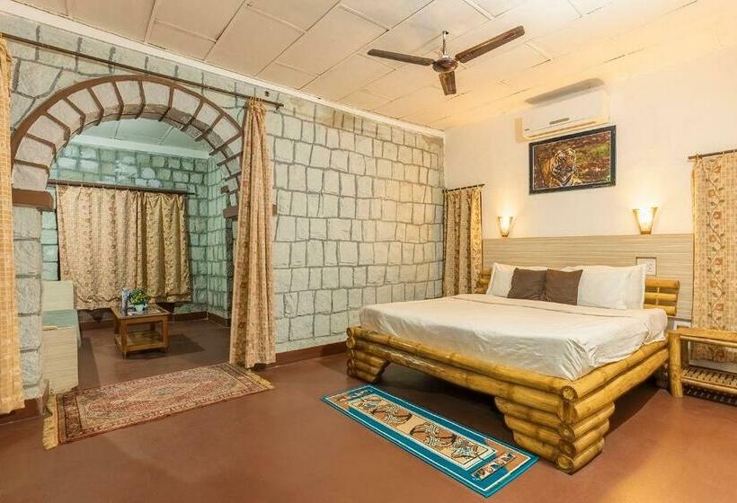 חדר סטנדרט עם מיטת קינג, Jungle King Resort