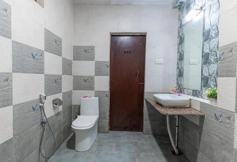 חדר סטנדרט עם מיטת קינג, Jungle King Resort