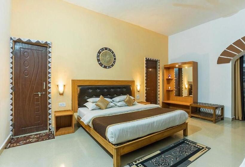 חדר דלוקס עם מיטת קינג, Jungle King Resort