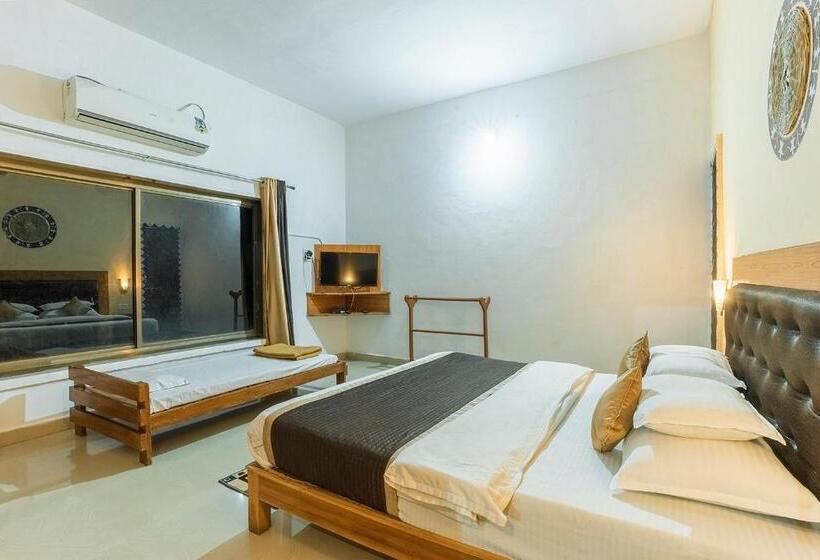 חדר דלוקס עם מיטת קינג, Jungle King Resort