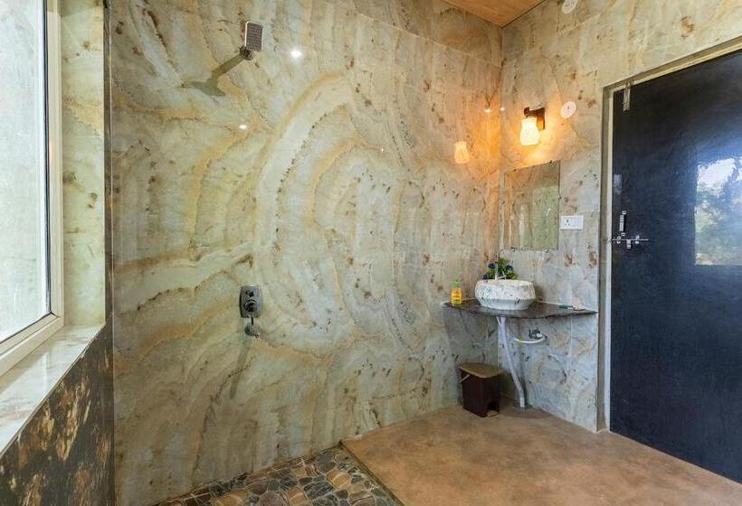 סוויטת סופריור, Jungle King Resort