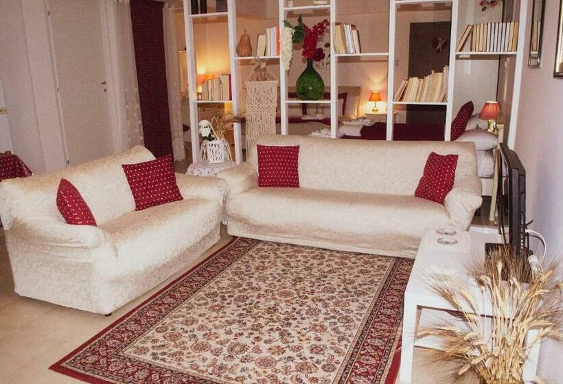 1ベッドルームハウス, B&b Flower House