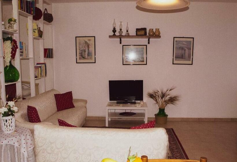 1ベッドルームハウス, B&b Flower House