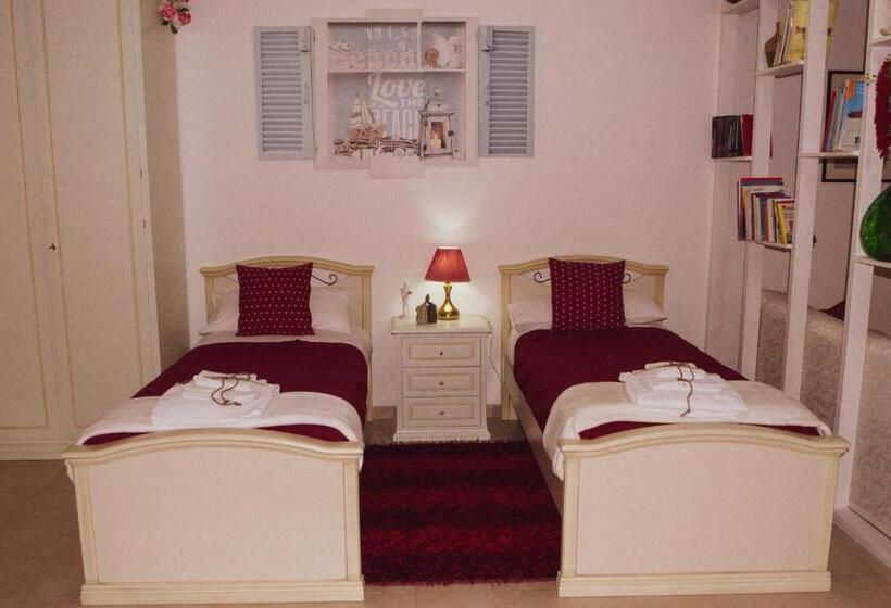 1ベッドルームハウス, B&b Flower House