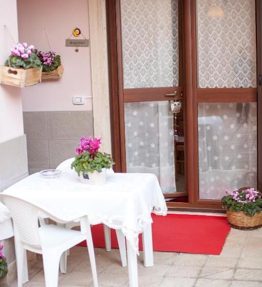 1ベッドルームハウス, B&b Flower House