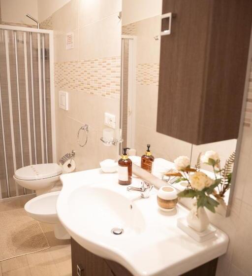 خانه 1 خوابه, B&b Flower House