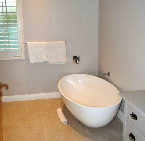 スタンダードルーム, Mount Edgecombe Estate Lodge