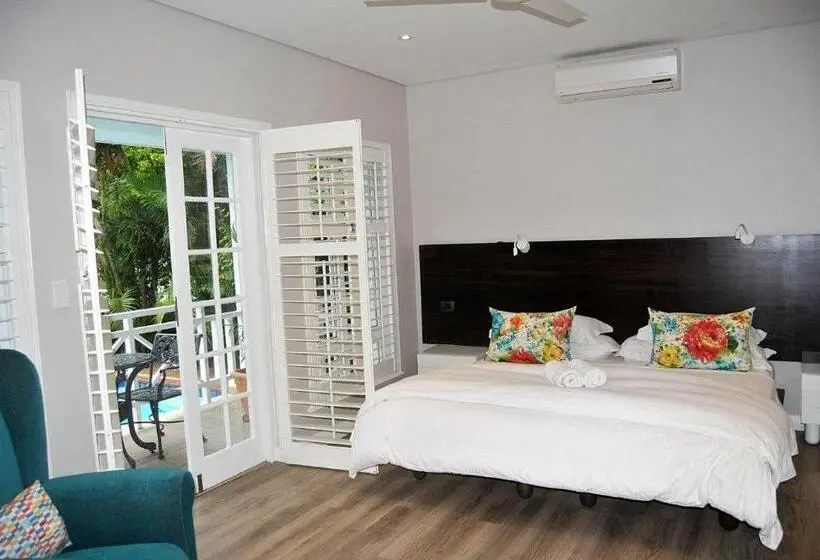 プールビュースタンダードルーム, Mount Edgecombe Estate Lodge