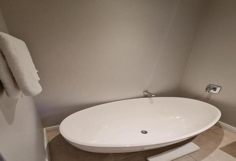 스탠다드 룸 킹사이즈 침대, Mount Edgecombe Estate Lodge