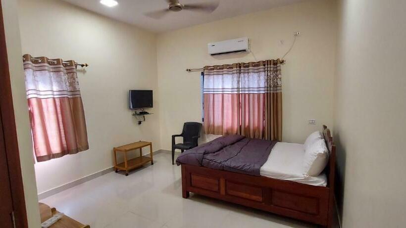 غرفة إقتصادية, Sneha Farm House