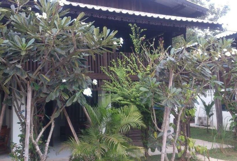 בית, 3 חדרי שינה, Hora Home