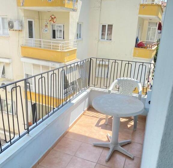 آپارتمان 1 خوابه با چشمانداز استخر, Respect Apart