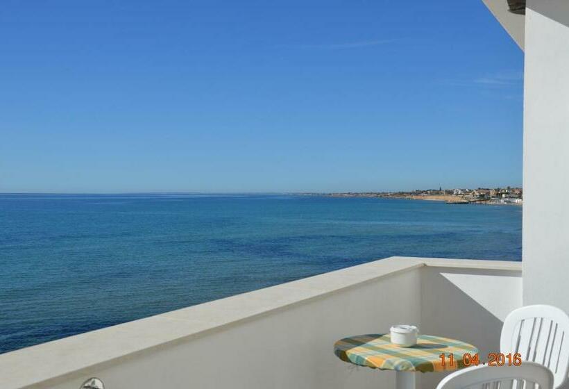 اتاق استاندارد با چشم‌انداز دریا, Mare E Sole Villa Urso