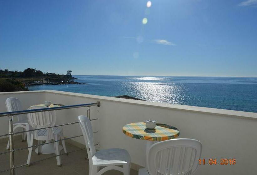 Номер Стандарт Вид на Море, Mare E Sole Villa Urso