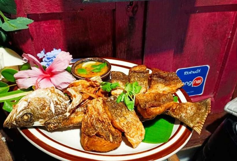 マウンテンビュースタンダードルーム, Nua Tone Resort Bang Tao & Cafe