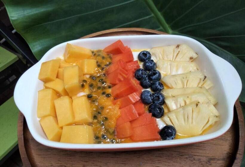 マウンテンビュースタンダードルーム, Nua Tone Resort Bang Tao & Cafe