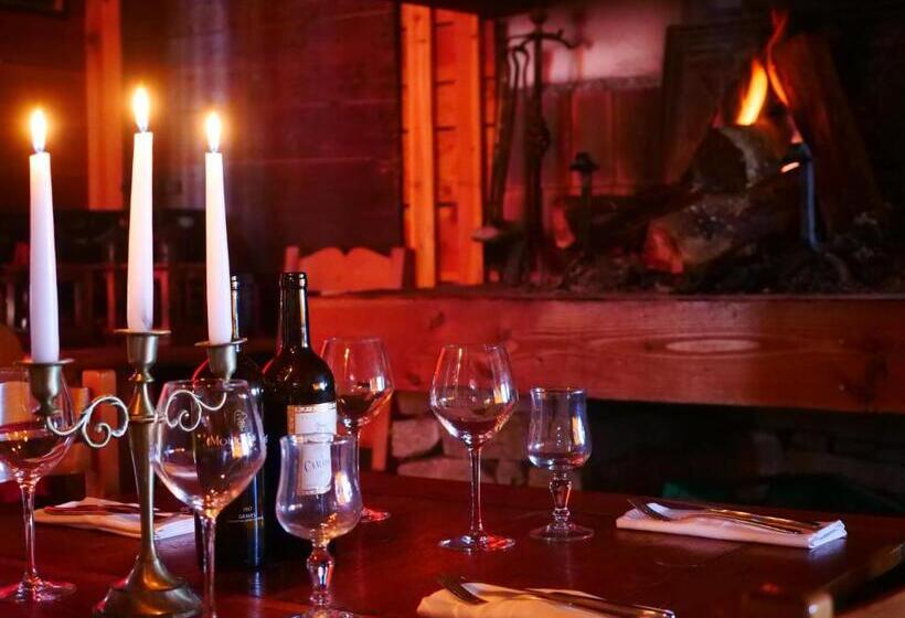 اتاق استاندارد سه نفره, Doume S Lodge
