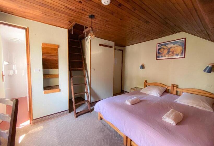 اتاق استاندارد سه نفره, Doume S Lodge