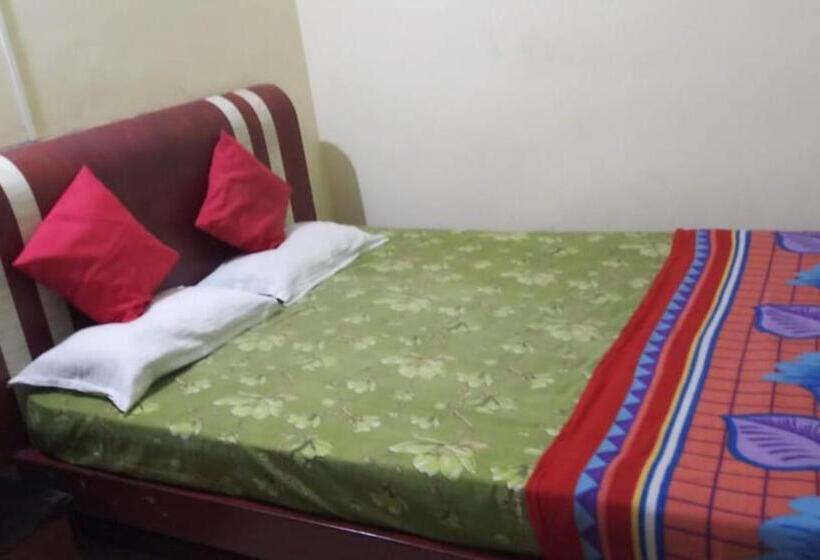 اتاق استاندارد با تخت بزرگ, Goroomgo Jagannath Lodge Puri Near Jagannath Temple & Grand Road   Travelers Recommended