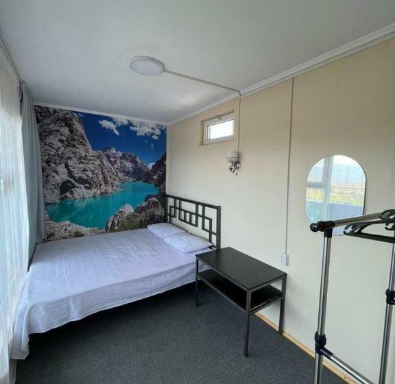 اتاق استاندارد با چشم‌انداز دریاچه, Guest House And Yurt Camp Aktan