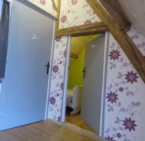 스탠다드 룸, Lalot