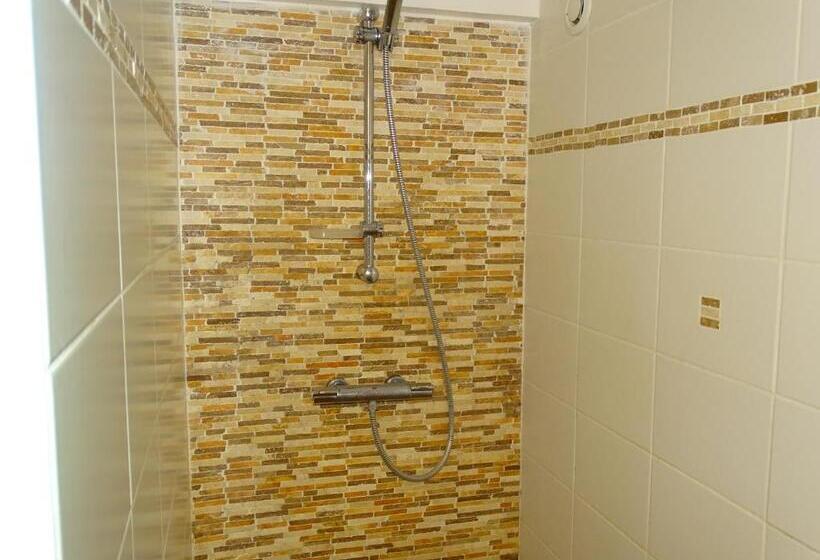 חדר סטנדרט, Les Taouleres